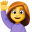 Emoji de mujer levantando la mano en Facebook